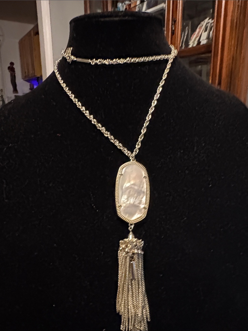 KENDRA Women’s Gold-Tone Tassel Pendant Necklace with Mother-of-Pearl Stone New